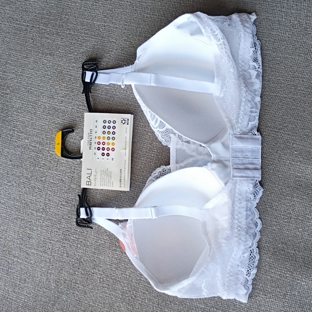 NWT Bali White Lace Wireless Comfort Bra Large - Picture 4 of 5